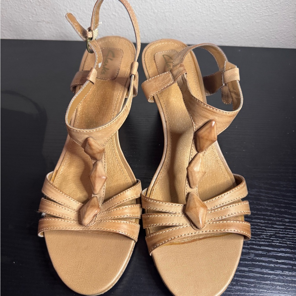 Clarks Women's Tan Sandals